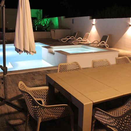 Holiday House Emjalemi Pula Luaran gambar
